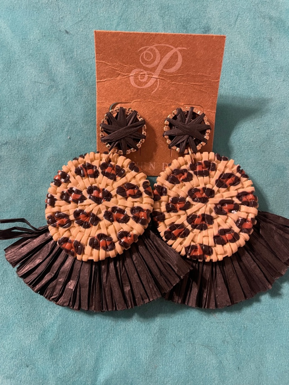 Plunder- Boho Woven Raffia Fringe Drop Earrings - Black & Beige